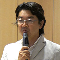 井上 滋樹氏