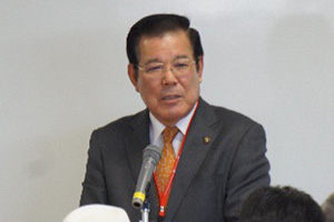 荻野幸三日進市長