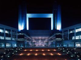 写真：名古屋国際会議場ライトアップ